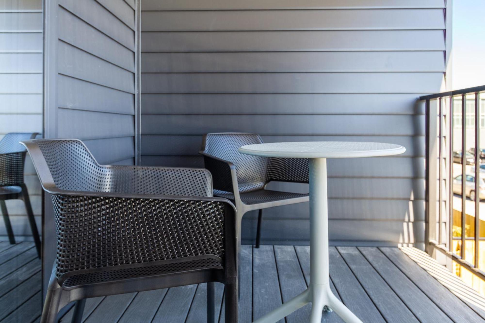 Explore From 8 Wilmer: Upper Level Cozy Studio Christchurch Exterior photo